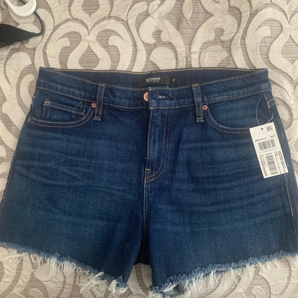 Hudson NWT size 27 Gemma shorts